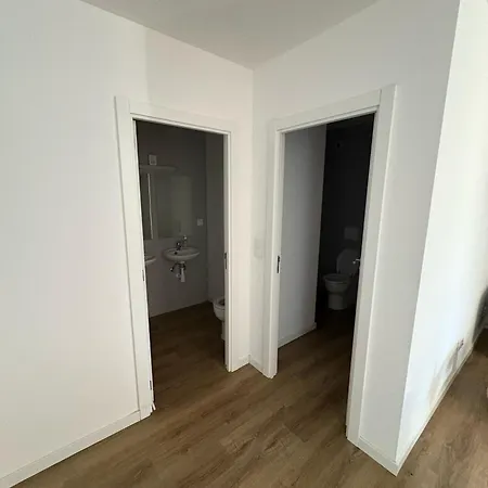 Residencia Universitaria Calhariz Benfica Ostello *