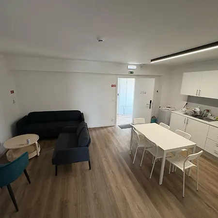 Residencia Universitaria Calhariz Benfica Albergue