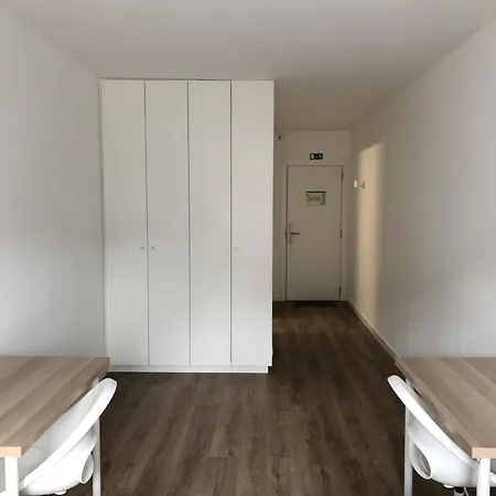Residencia Universitaria Calhariz Benfica Ostello